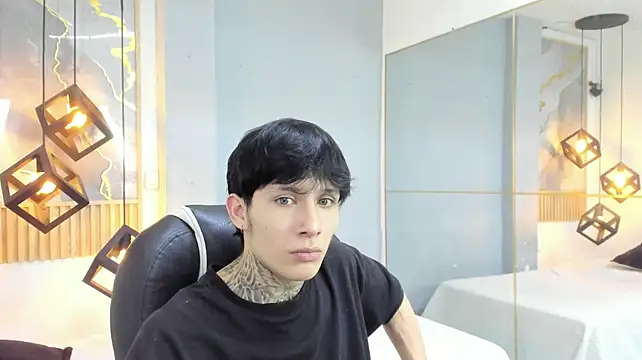 Cry_thereal stripchat live cam model