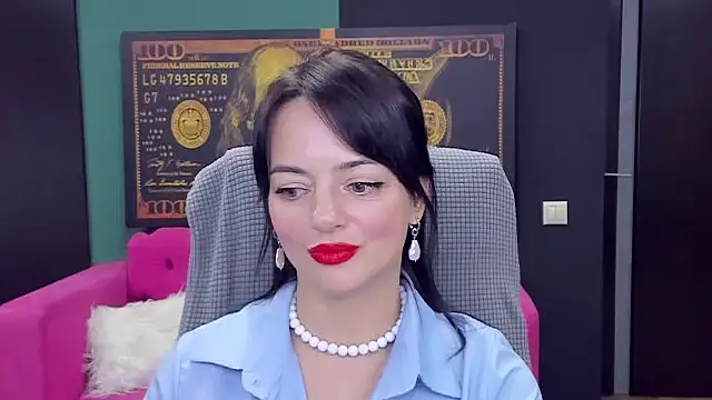 BellaRowan stripchat live cam model