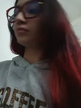 iaraRivers stripchat live cam model