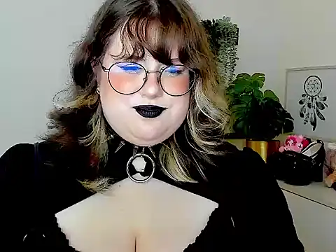 OpheliaLush stripchat live cam model