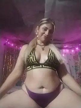 tigresita12 stripchat live cam model