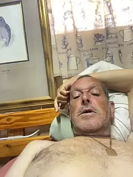 GeldenKuy stripchat live cam model