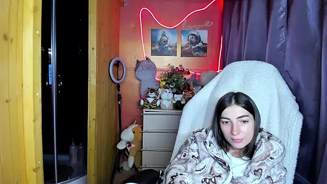 Fiery_Brunette_ stripchat live cam model