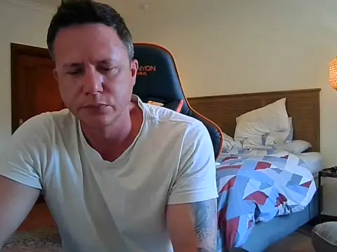 TroyDieselXXX stripchat live cam model