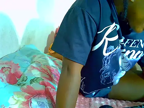 SweetHoney21_ stripchat live cam model