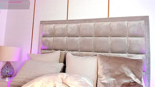 DakotaWangi stripchat live cam model