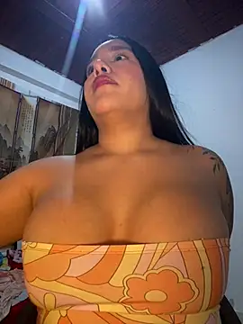 mis-violetha stripchat live cam model