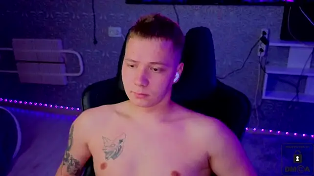 Karl_Night_ stripchat live cam model