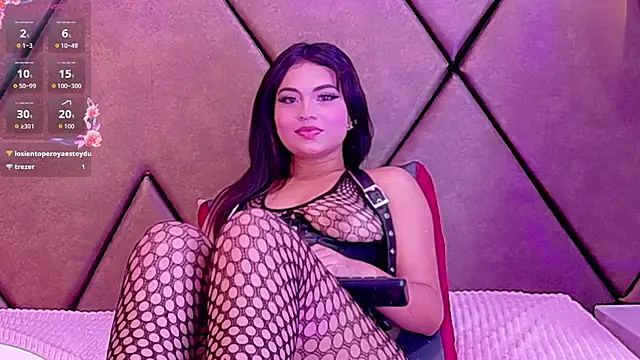 Mikaela-Banes stripchat live cam model
