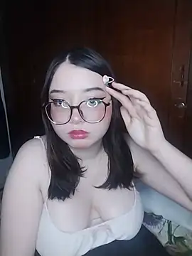 Blanca-nieves stripchat live cam model