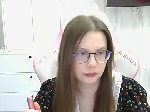 Elvirada stripchat live cam model