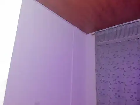 sarahnanksdoll stripchat live cam model