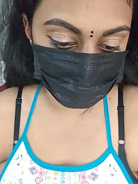 Queen_flower_tamil stripchat live cam model
