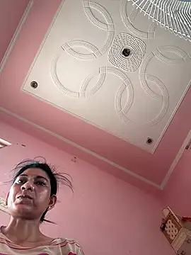 mahi-roy stripchat live cam model