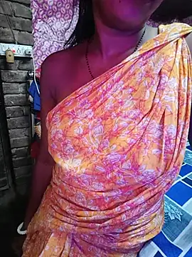 Hornybhabhi21 stripchat live cam model