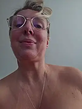 MariaRichi_ stripchat live cam model