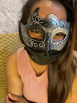 LioraWance stripchat live cam model