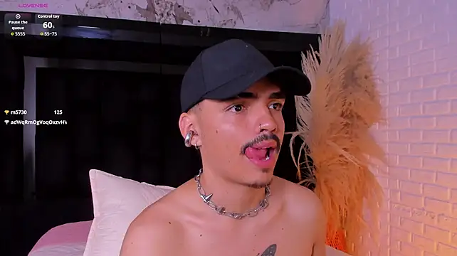 NicoKingg1_ stripchat live cam model