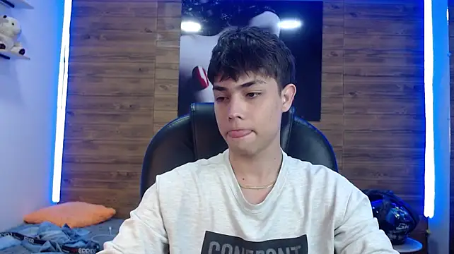ivan_cooper stripchat live cam model