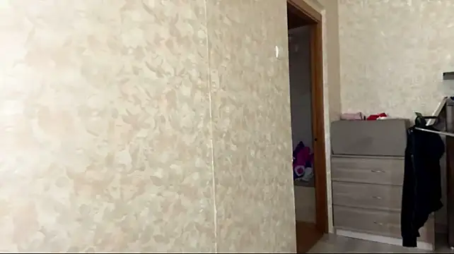 CharlsieButala stripchat live cam model
