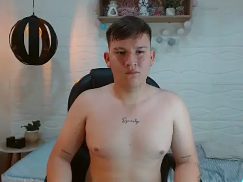 damian_miller7 stripchat live cam model