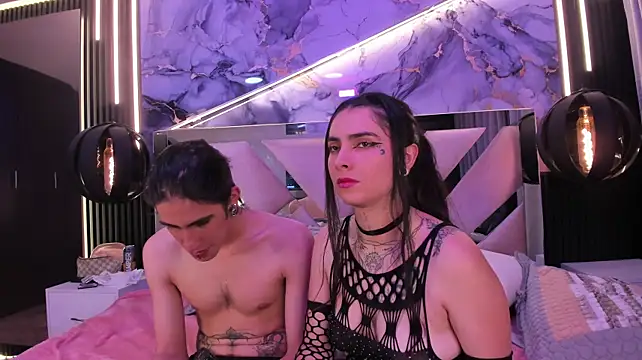 RavenAndLogan stripchat live cam model