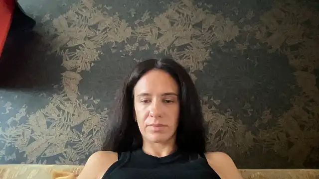 Omelvia stripchat live cam model