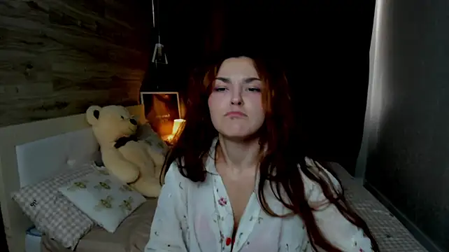 LeyaaStarr stripchat live cam model