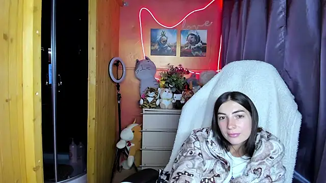 Fiery_Brunette_ stripchat live cam model