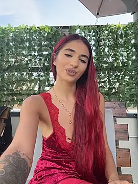 VixenRosse stripchat live cam model