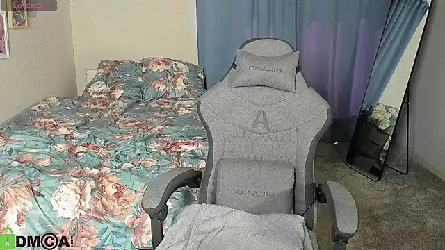 DianaRayyy stripchat live cam model
