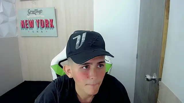 JaxBlue_ stripchat live cam model