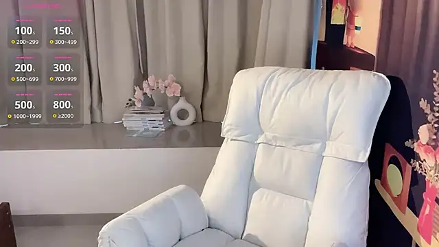 GZ-2028 stripchat live cam model