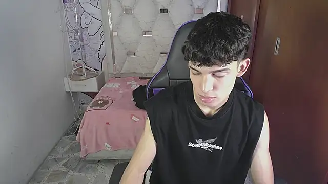 Liom_Gym stripchat live cam model