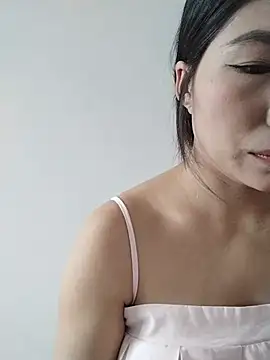 Minzyly stripchat live cam model
