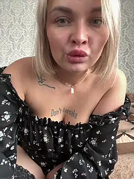 EvaDelicious_ stripchat live cam model