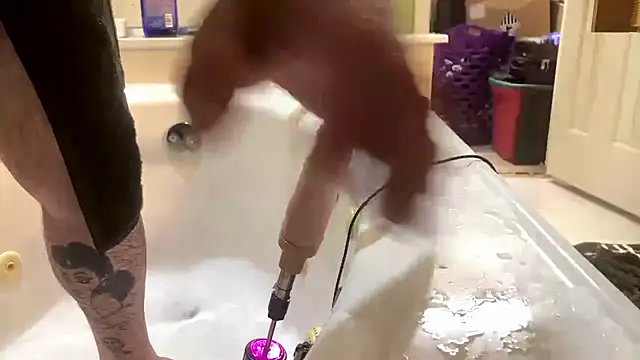 skullysoff stripchat live cam model