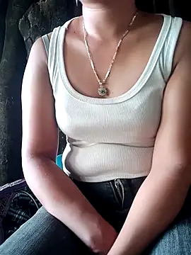 Coke2002 stripchat live cam model