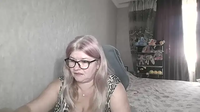 Diana_49 stripchat live cam model