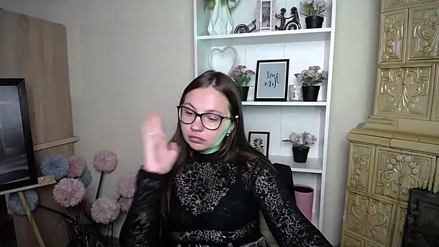 LiliaErmi stripchat live cam model