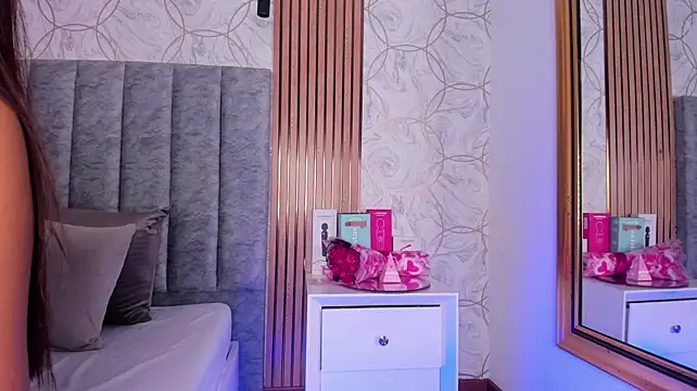 Kariime_Hills stripchat live cam model