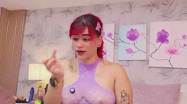 CherryTayloor stripchat live cam model