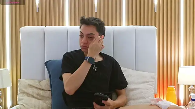 Hell_Boy_06 stripchat live cam model