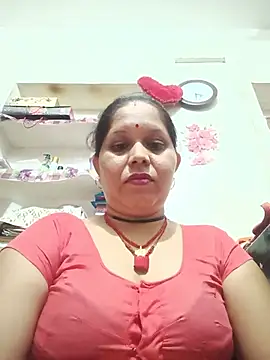 Poojaraja420 stripchat live cam model