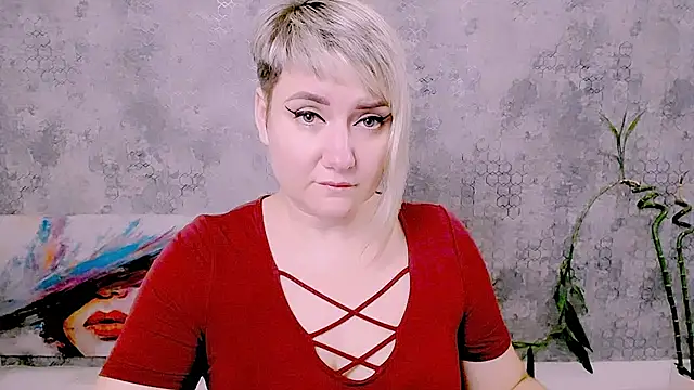Djullia stripchat live cam model