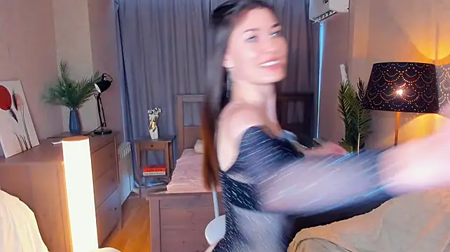 JulissaLipoma stripchat live cam model