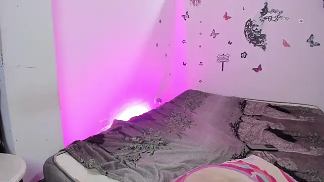 Rihanna_hotx stripchat live cam model