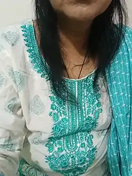 Shanu_Shah stripchat live cam model