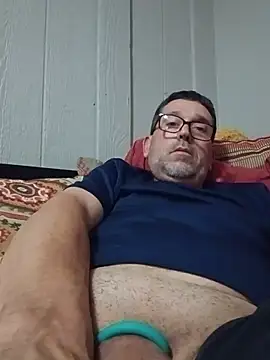 MikeOROGERS100 stripchat live cam model