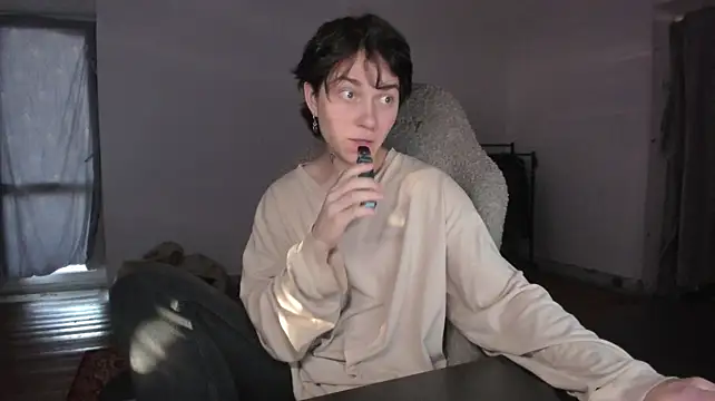 esajukyy stripchat live cam model